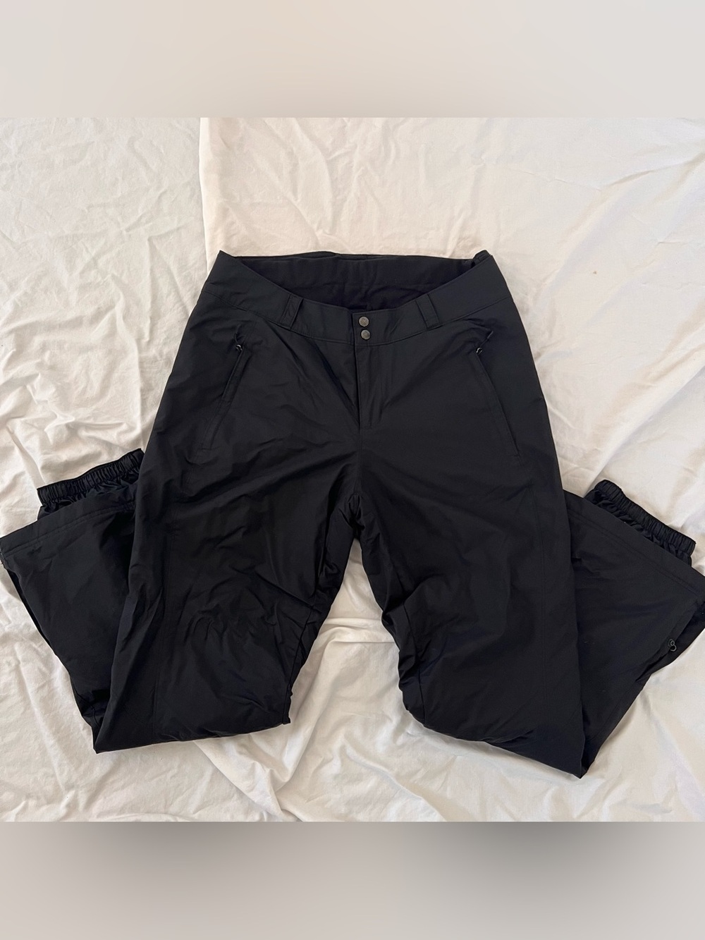 Columbia Men’s black ski pants // Size L